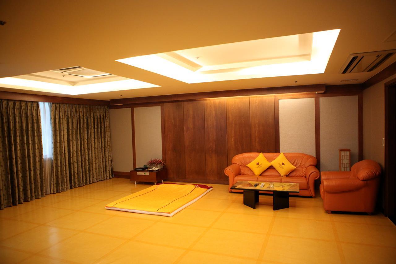 Diamond Tourist Hotel Busan Bagian luar foto