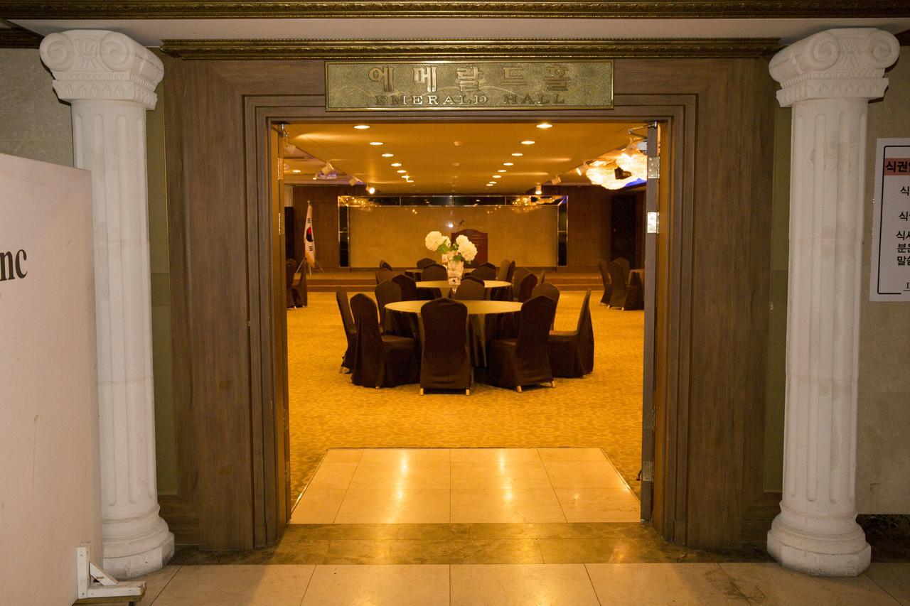 Diamond Tourist Hotel Busan Bagian luar foto